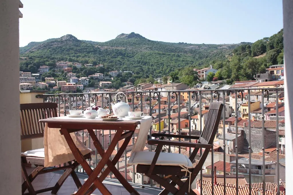 Il Lupo Rosso Bed & Breakfast Santu Lussurgiu Italy