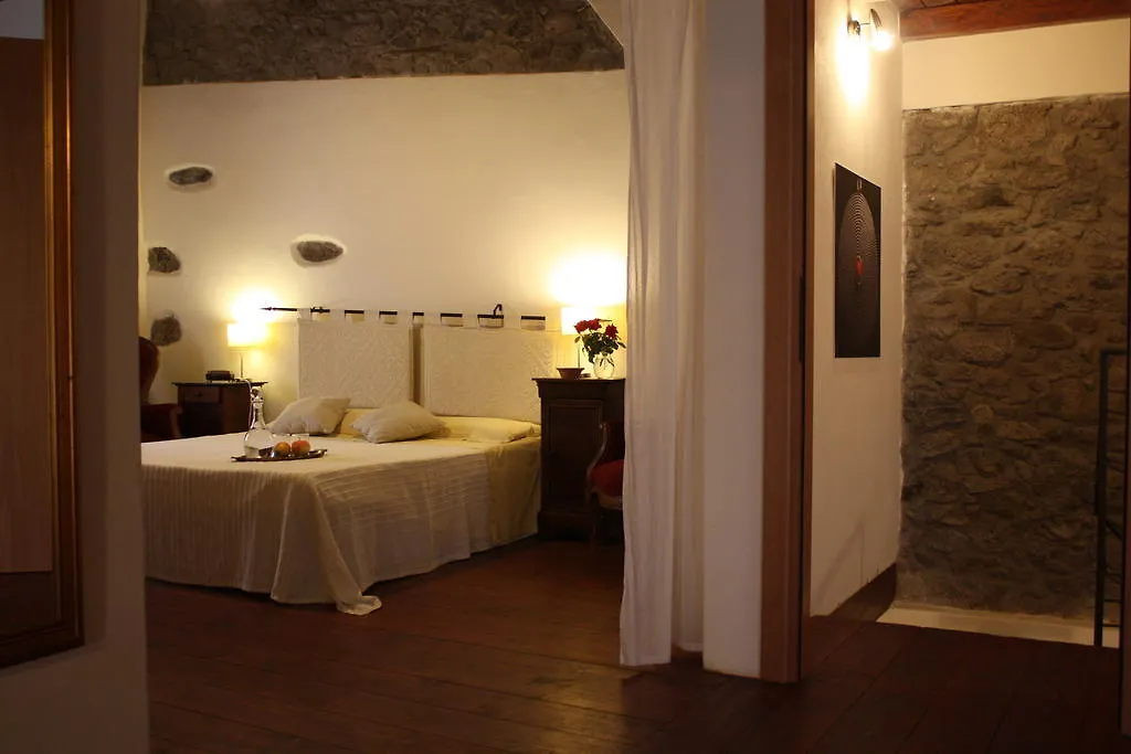 Il Lupo Rosso Bed & Breakfast Santu Lussurgiu
