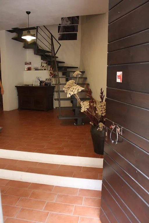 Bed and Breakfast Il Lupo Rosso Santu Lussurgiu 0*,  Italia