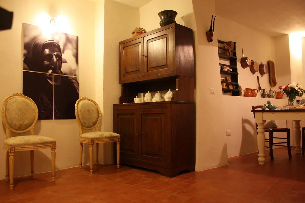 Bed and Breakfast Il Lupo Rosso Santu Lussurgiu Italia